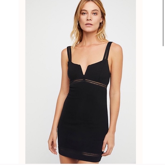 simply be black dress